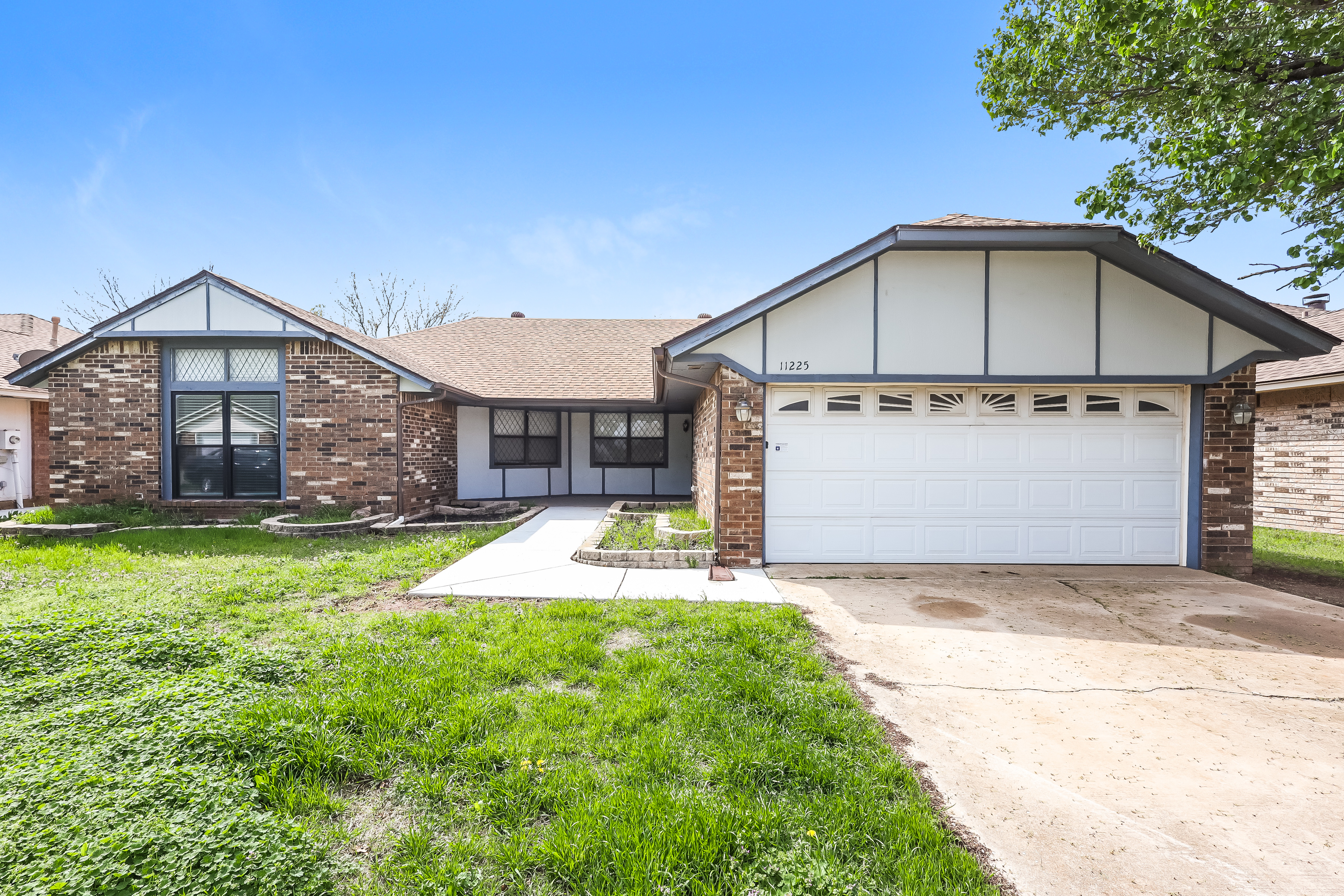 11225 CIMARRON DR OKLAHOMA CITY, OK 73162